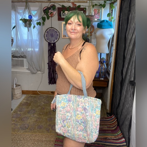 Vintage 90s Pastel Floral Quilted Denim Handle Cottagecore should bag Purse - Picture 3 of 15